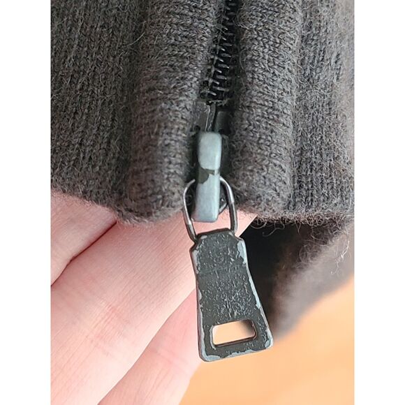 Minnie Rose 100% Cashmere Zip Up Small Hooded Minimalist Quiet Luxury Sweater - Picture 3 of 8
